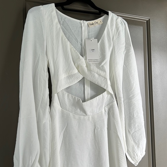 Brand new Ruby Sees long sleeve - white cutout dress. NWT size 6 - fits like 2-4 - Picture 1 of 6